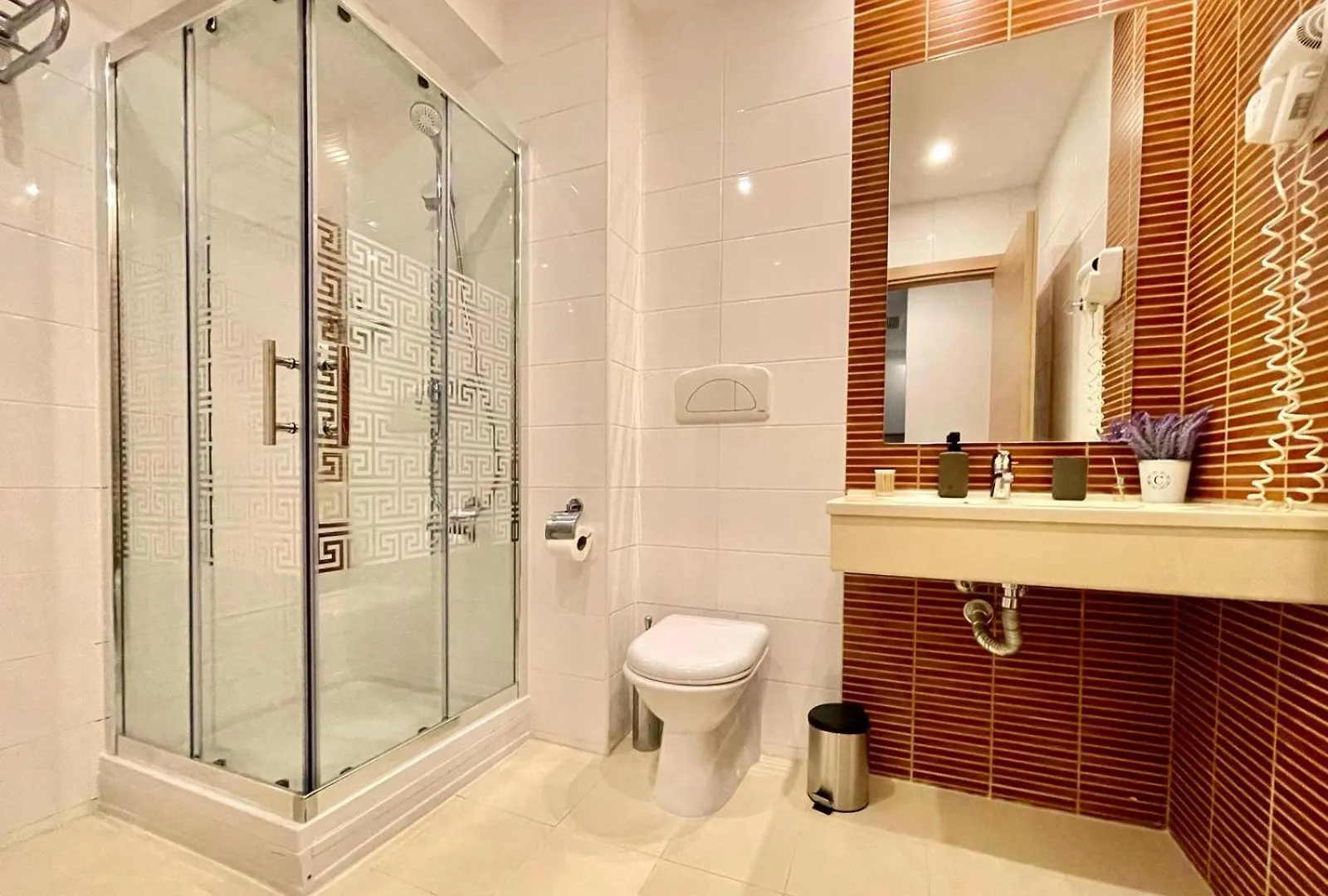 Yamaluxe Apartments - Silent & Primitive With Relaxing Area Bucharest